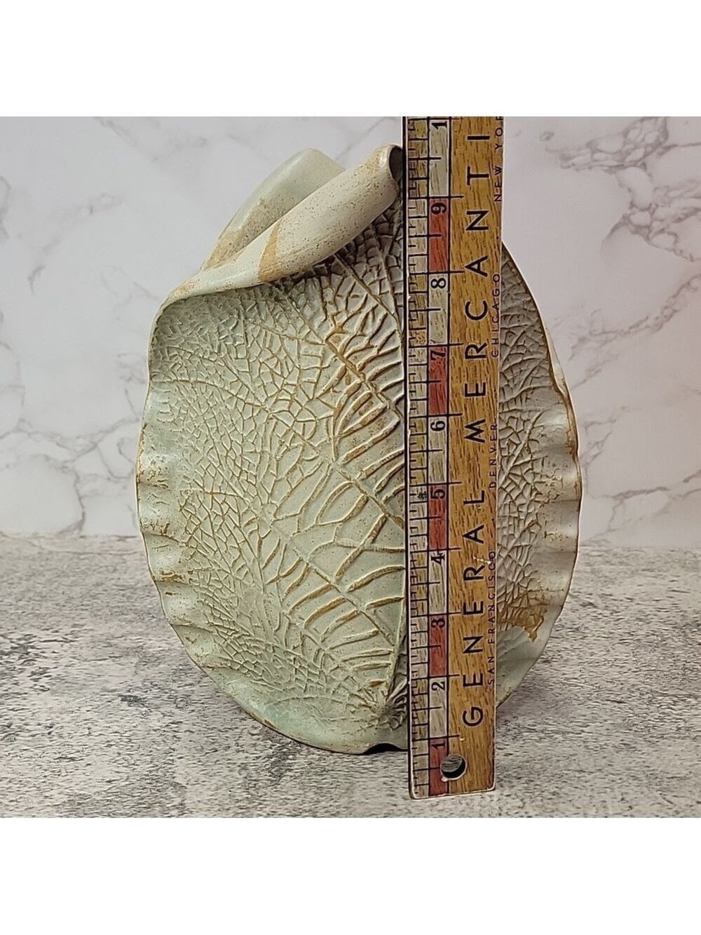 Textured Leaf Patterned Ceramic Vase - Picture 6 of 8
